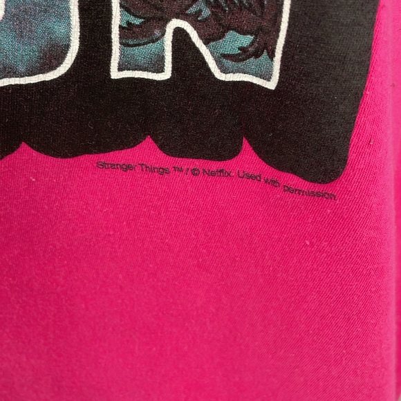 Barbie Pink Stranger Things Greetings From The Upside Down Tee 100% Cotton L - Picture 2 of 6